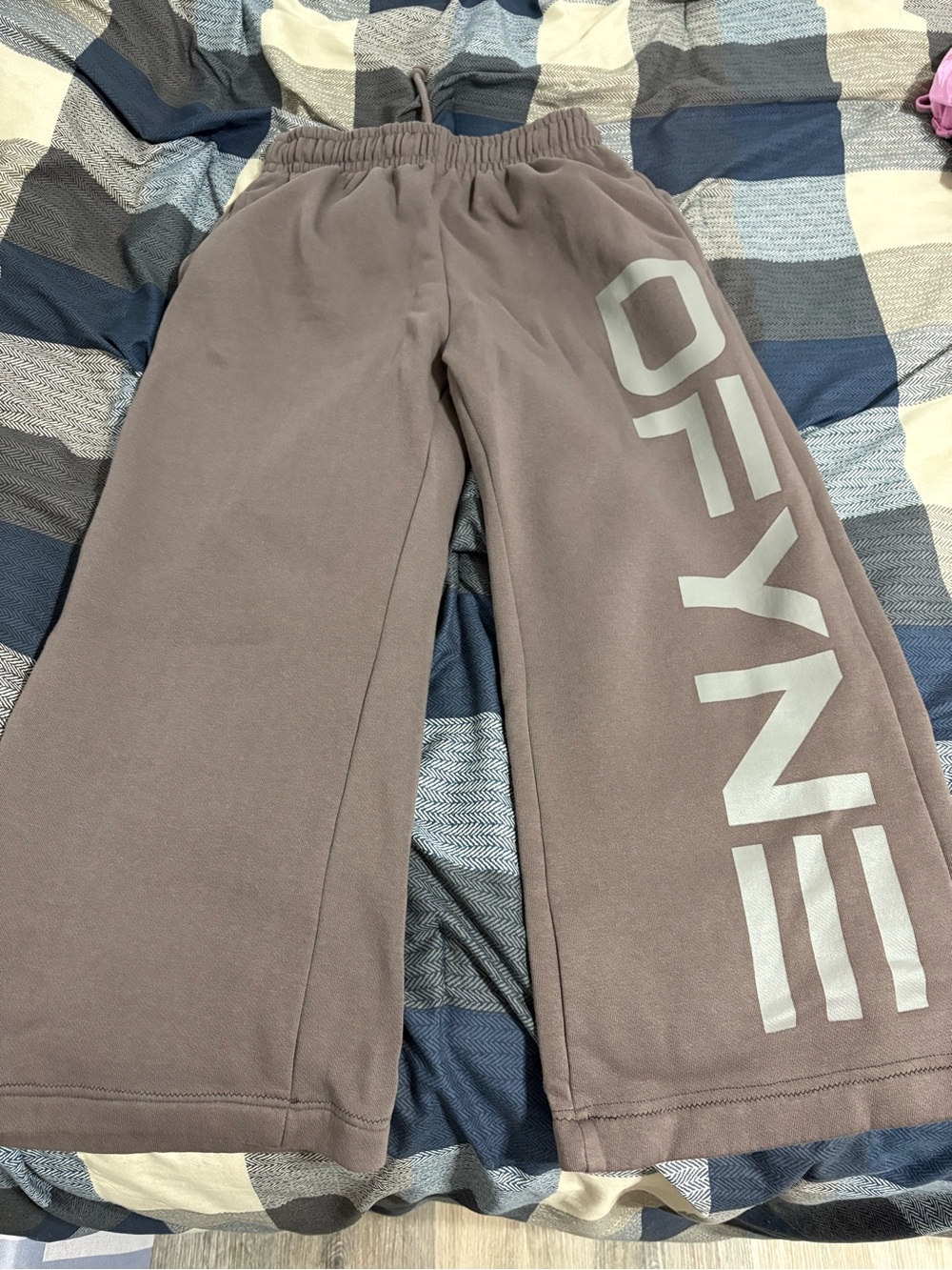 dfyne sweatpants